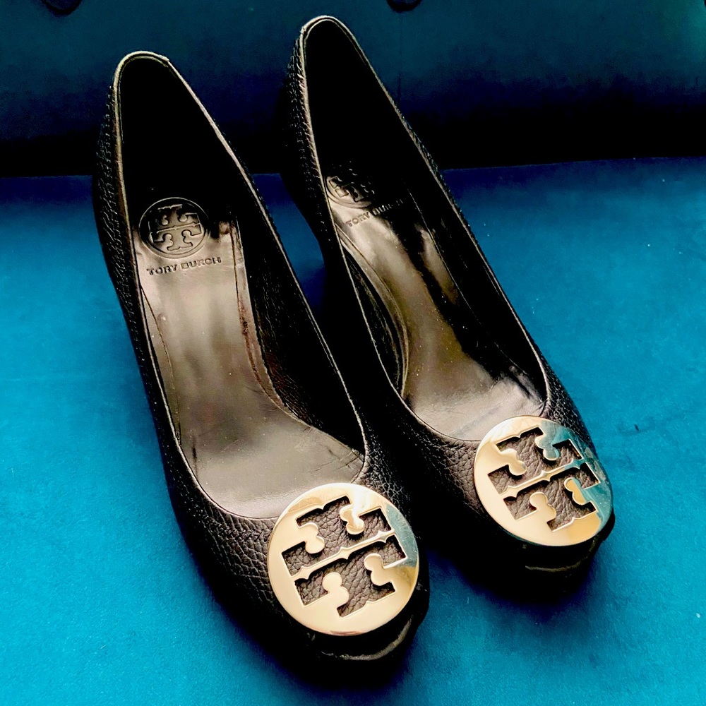 Tory Burch Sally 2 Peeptoe Wedges size 8.5